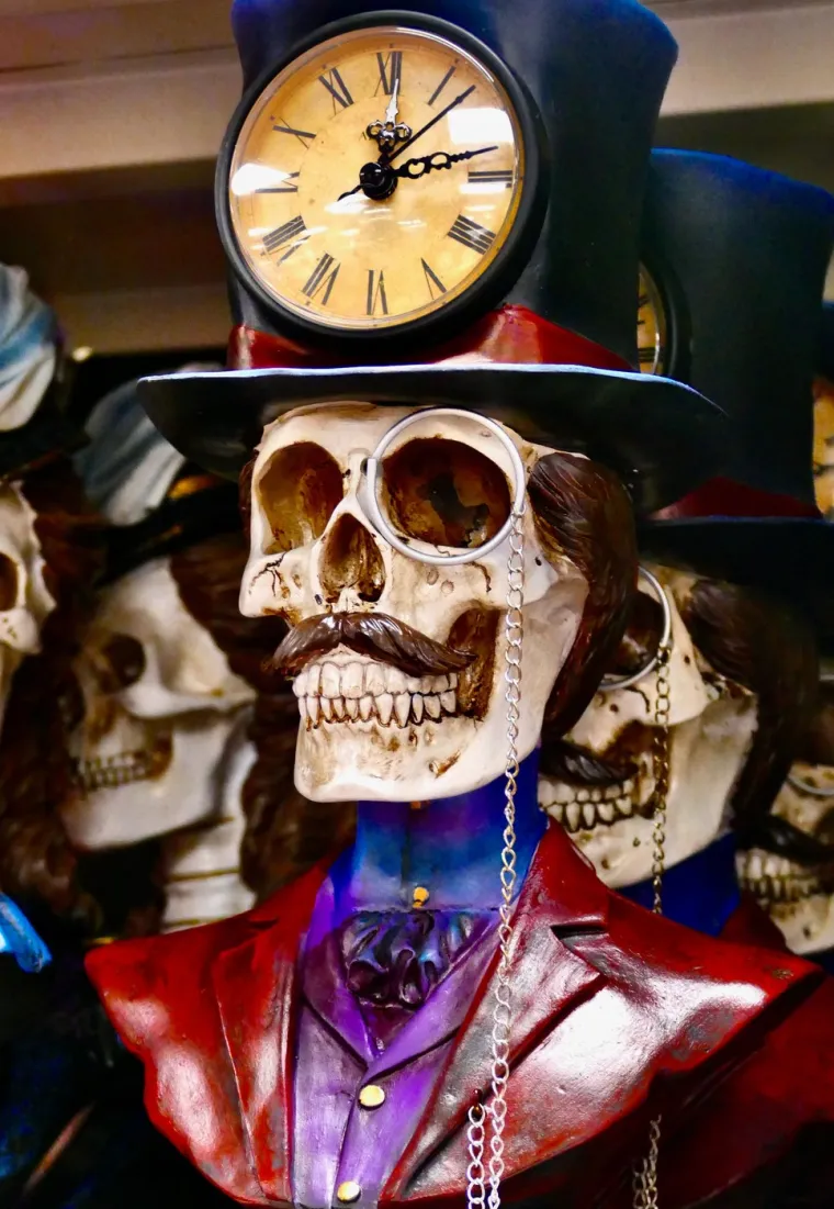 Trgovci već pune police maskama za Noć vje&scaron;tica, znaju oni dobro gdje je lova