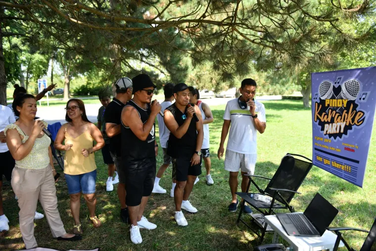 Filipinci održali karaoke party na Jarunu, kakvi su to samo odjekivali hitovi
