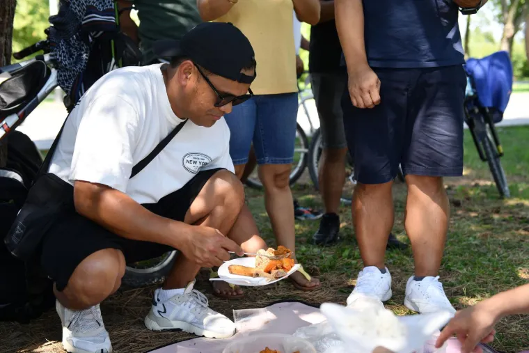 Filipinci održali karaoke party na Jarunu, kakvi su to samo odjekivali hitovi
