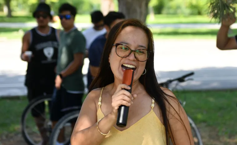 Filipinci održali karaoke party na Jarunu, kakvi su to samo odjekivali hitovi