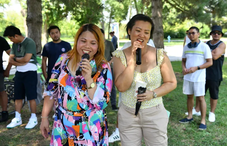 Filipinci održali karaoke party na Jarunu, kakvi su to samo odjekivali hitovi