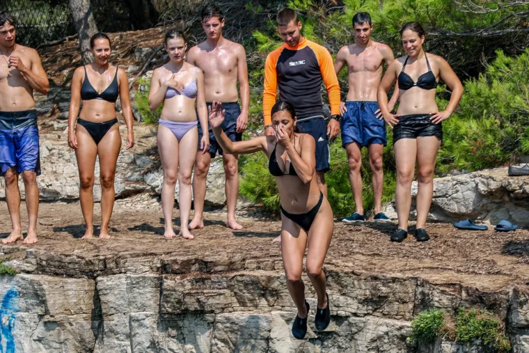Isklesana tijela, vratolomije i adrenalin: Ovo hrvatskom mjesto je hit među turistima