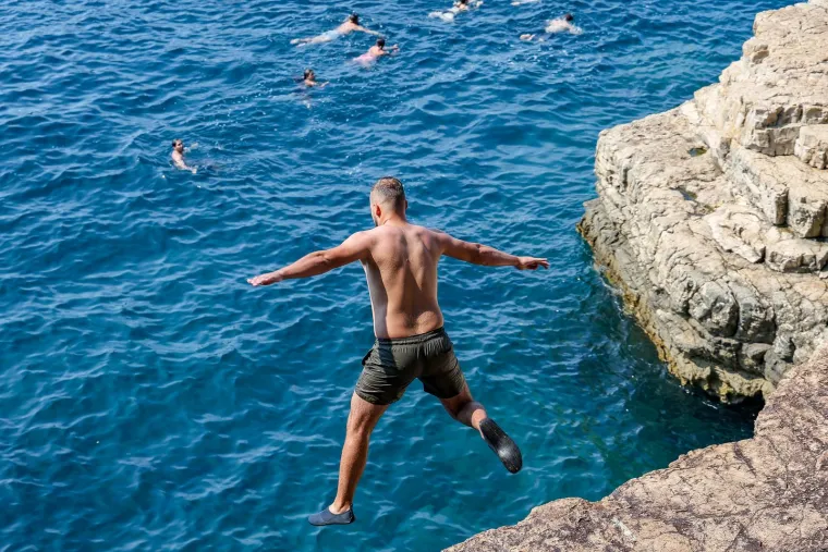 Isklesana tijela, vratolomije i adrenalin: Ovo hrvatskom mjesto je hit među turistima