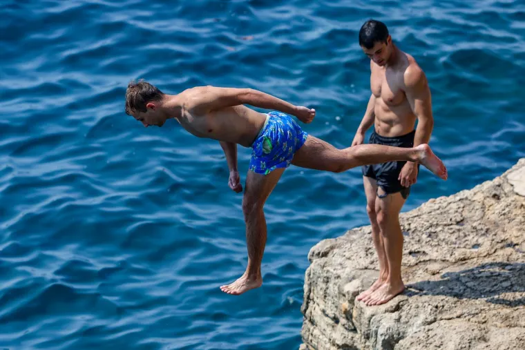 Isklesana tijela, vratolomije i adrenalin: Ovo hrvatskom mjesto je hit među turistima