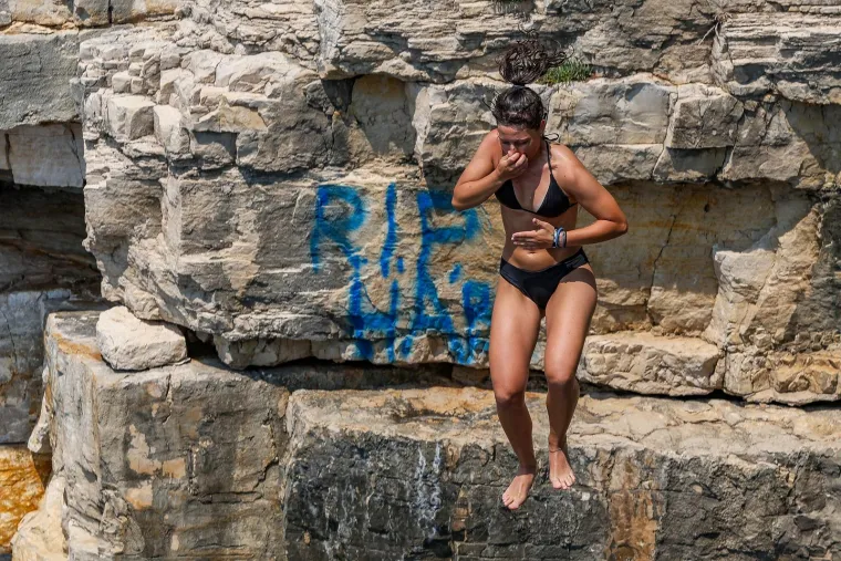 Isklesana tijela, vratolomije i adrenalin: Ovo hrvatskom mjesto je hit među turistima