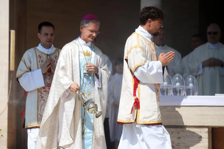 Sinj, Aljmaš, Trsat, Marija Bistrica! Marijanska svetišta krcata vjernicima. Ovako izgleda slavlje Velike Gospe