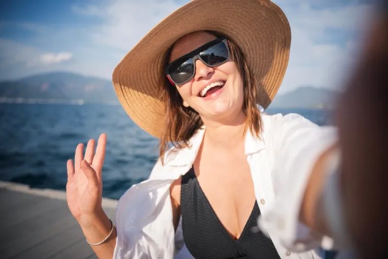 &quot;Bila je moja slika s naslovom: &apos;Vrijeme je da je ova podla stara krava bude otjerana zbog spletkarenja i koja kupuje Turcke&apos;, popraćena s nekoliko bolesnih emotikona.