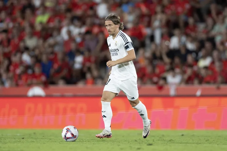 Luka pati na klupi, pojavila se fotografija koja to dobro pokazuje