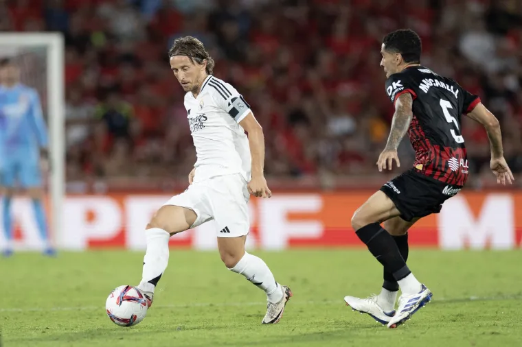 Luka pati na klupi, pojavila se fotografija koja to dobro pokazuje