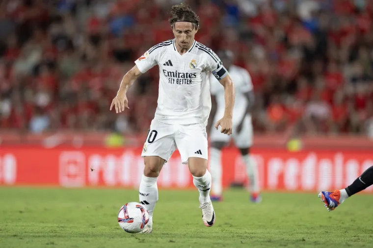 Luka pati na klupi, pojavila se fotografija koja to dobro pokazuje