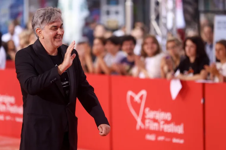 Čudnovati outfiti na Sarajevo Film Festivalu: Posebnu pažnju privukao je ovaj dvojac