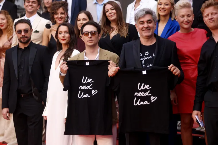 Čudnovati outfiti na Sarajevo Film Festivalu: Posebnu pažnju privukao je ovaj dvojac