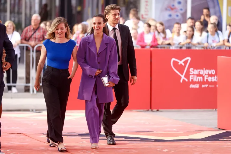 Čudnovati outfiti na Sarajevo Film Festivalu: Posebnu pažnju privukao je ovaj dvojac