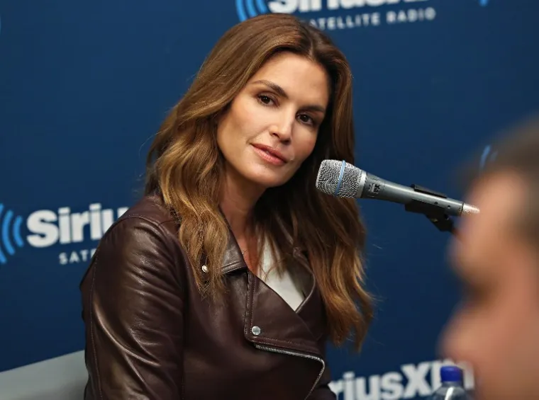 Zbog madeža joj karijera visila o koncu, danas ga nosi s ponosom: Ovo je fatalna manekenka u mladosti