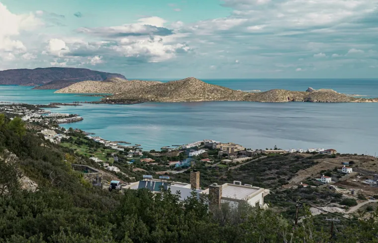 Pogledajte kako su živjeli doseljenici 1000. godine prije Krista uz obilazak Praisosa ili idite na jedno od brojnih uzgajali&scaron;ta maslinovog ulja u Lasithiju da doista uronite u autentičnu grčku kulturu.
