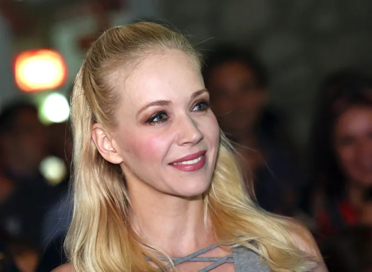 Omiljenoj pjevačici Jeleni Rozgi je 47. rođendan: Pogledajte fotografije 'vječne djevojčice'