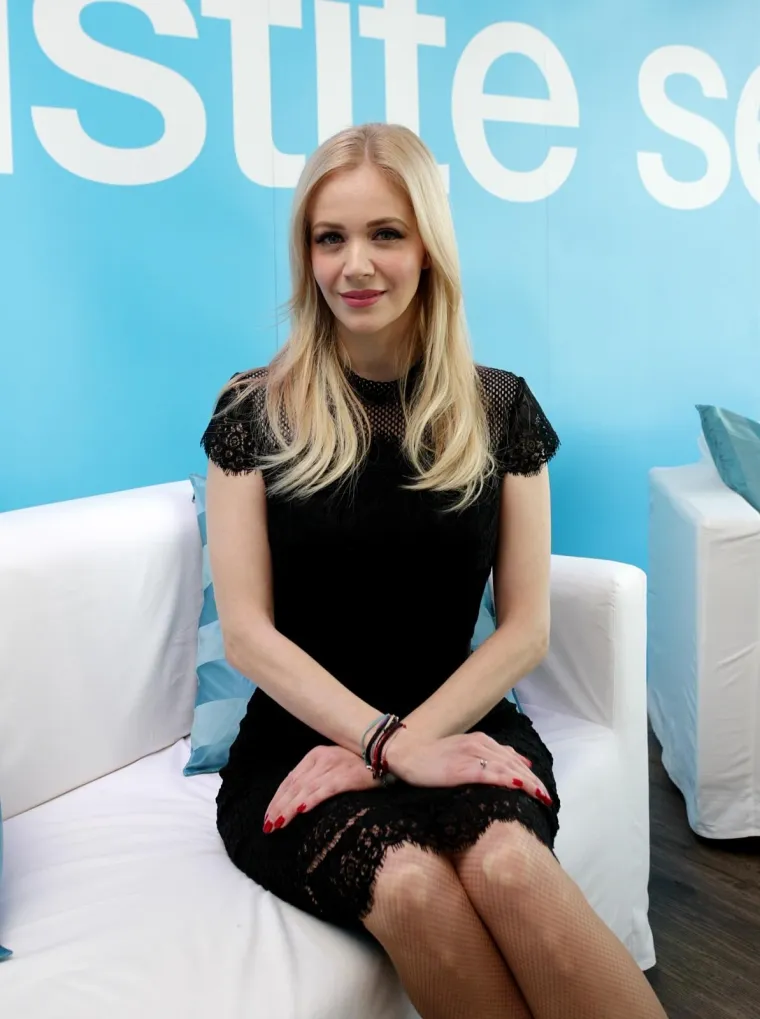 Omiljenoj pjevačici Jeleni Rozgi je 47. rođendan: Pogledajte fotografije 'vječne djevojčice'