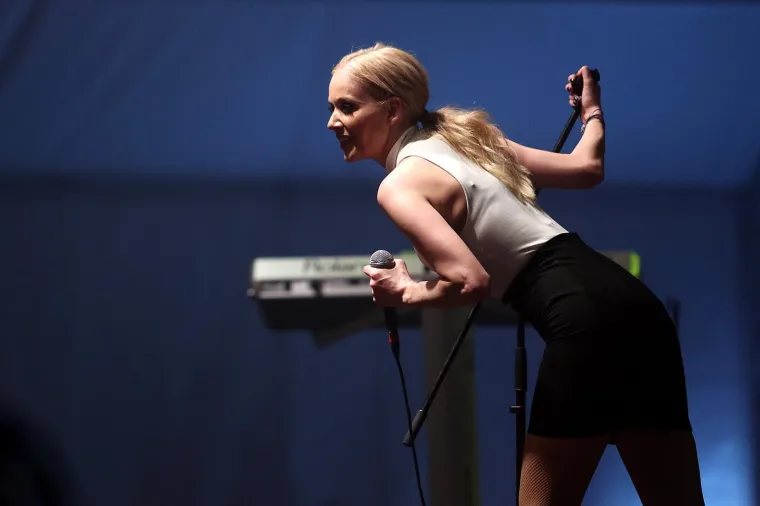 Omiljenoj pjevačici Jeleni Rozgi je 47. rođendan: Pogledajte fotografije 'vječne djevojčice'