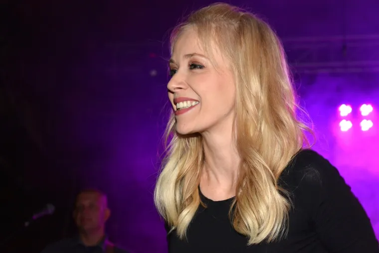 Omiljenoj pjevačici Jeleni Rozgi je 47. rođendan: Pogledajte fotografije 'vječne djevojčice'