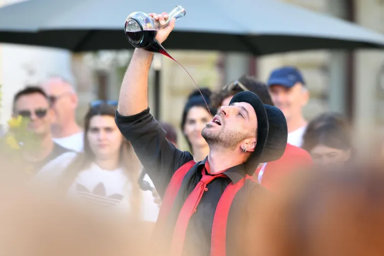 Počelo je ludilo! &Scaron;pancirfest otvorili Prljavci, idući dana na redu su Goran Bare, Baby Lasagna i Psihomodo pop