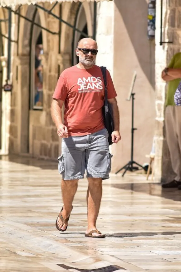 Na Stradun se dolazi samo u najboljem izdanju: Od pletenih haljina do lepr&scaron;avih hlača