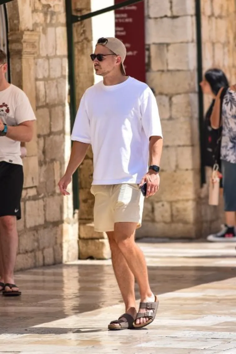 Na Stradun se dolazi samo u najboljem izdanju: Od pletenih haljina do lepr&scaron;avih hlača