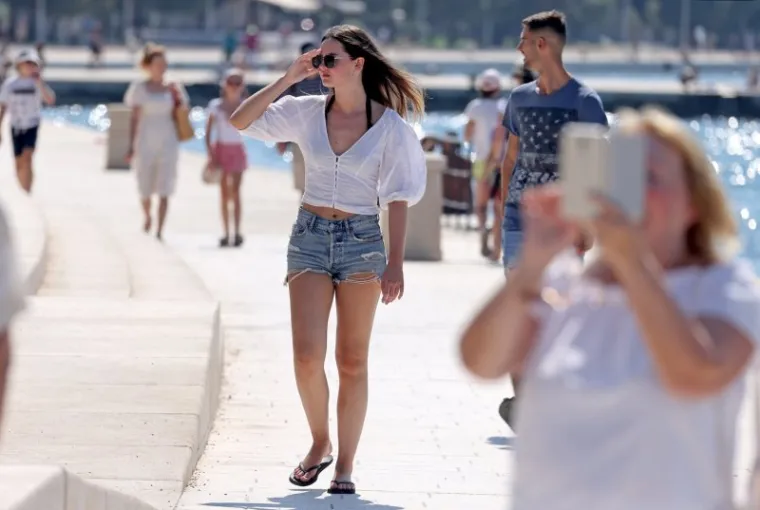 Zadarska &scaron;pica pokazala sve čari ljeta: Ležernim izdanjima protiv vrućine