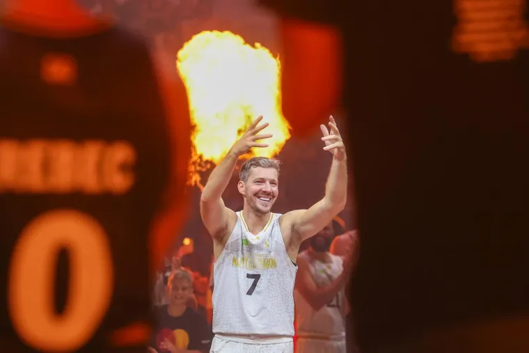 Legendarni Slovenac otišao u mirovinu, na spektakularni oproštaj stigli Dončić i Jokić