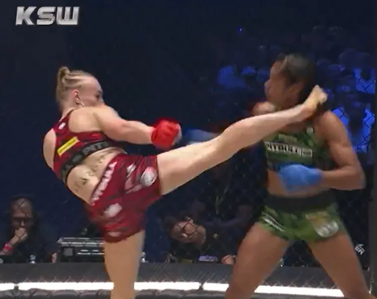 Wiktoria Czyżewska fantastično je pogodila high kick na KSW 97.