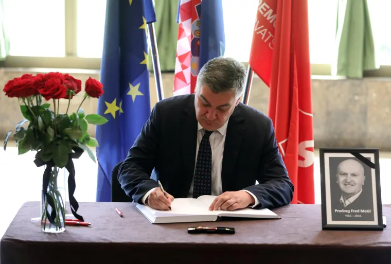 Političari se u suzama opraštaju od Freda Matića. Pogledajte tko je sve došao na komemoraciju