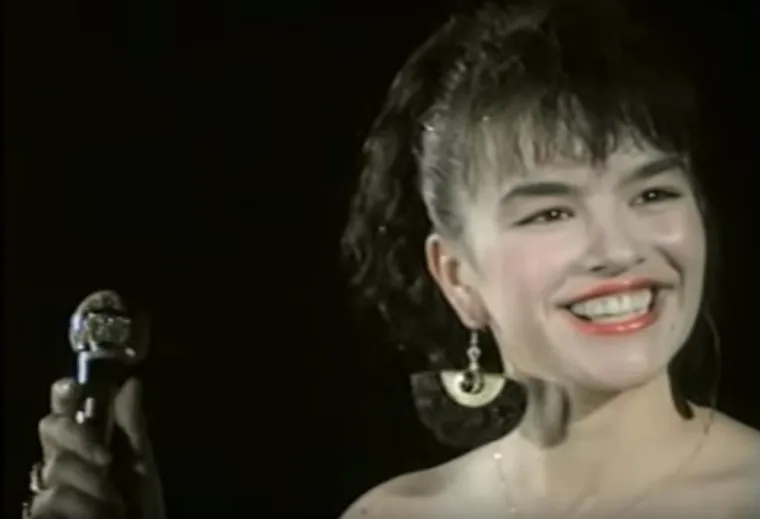 Od simpatične djevojke do fatalne žene: Severina kroz godine