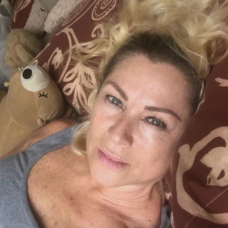 Borila se s porocima, ima bolesnog sina: Evo kako Esmeralda danas izgleda