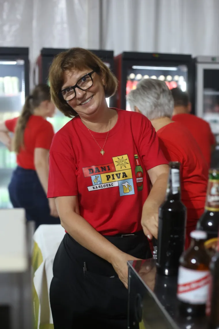 Hrana, pivo, glazba: Otvoreni su 37. Dani piva u Karlovcu: Evo kakva je atmosfera bila