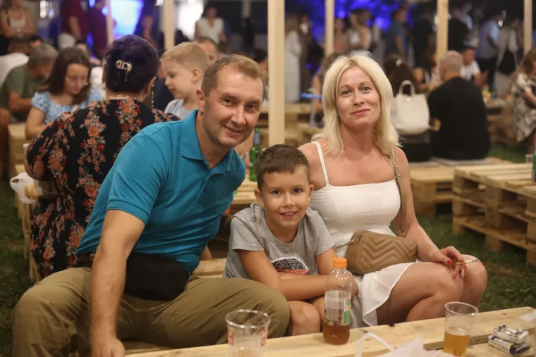 Hrana, pivo, glazba: Otvoreni su 37. Dani piva u Karlovcu: Evo kakva je atmosfera bila