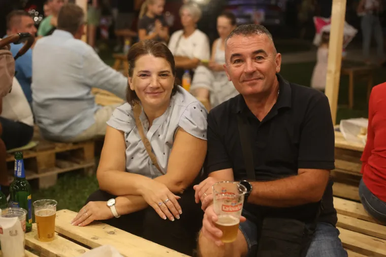 Hrana, pivo, glazba: Otvoreni su 37. Dani piva u Karlovcu: Evo kakva je atmosfera bila