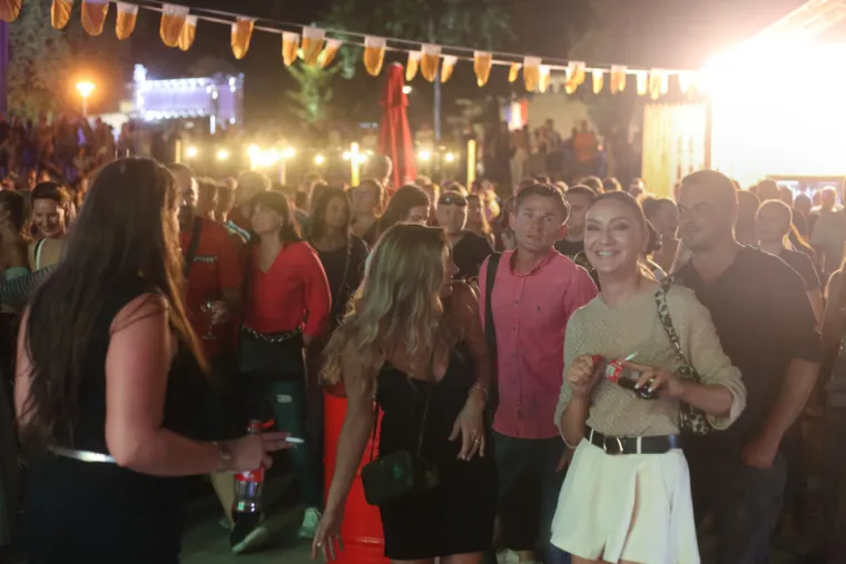 Hrana, pivo, glazba: Otvoreni su 37. Dani piva u Karlovcu: Evo kakva je atmosfera bila