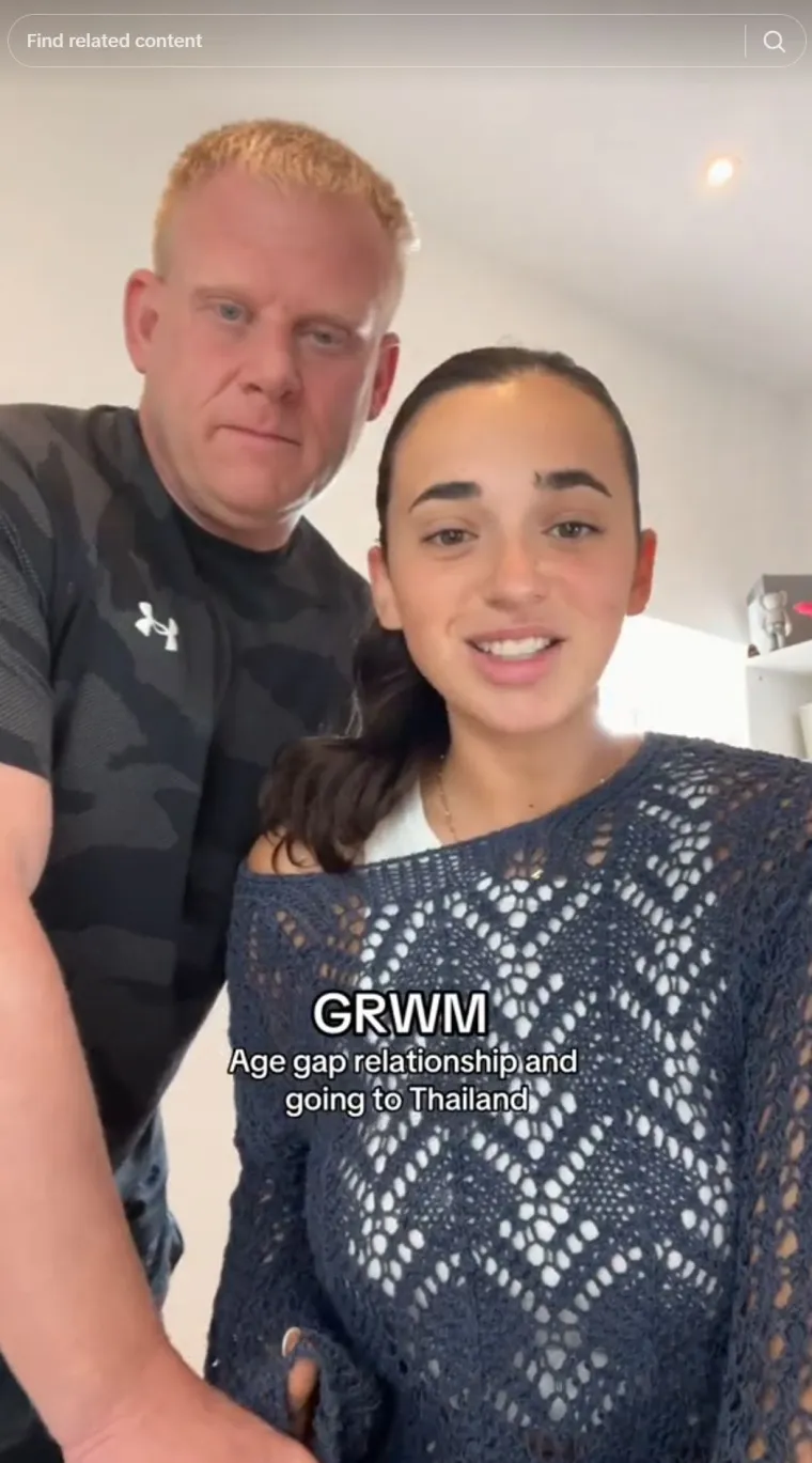 Ellie i njen dečko Mark