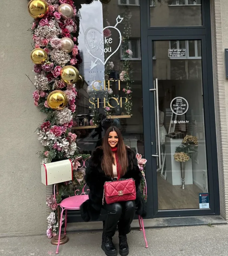 Bila je Ćorlukina fatalna ljubav: Evo kako danas izgleda atraktivna Iva kojoj je Vedran posvetio tetovažu