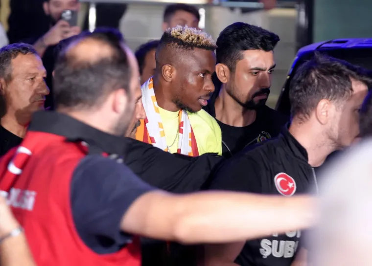 Najluđa transfer priča ovog ljeta je okončana ludnicom na aerodromu