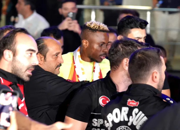Najluđa transfer priča ovog ljeta je okončana ludnicom na aerodromu