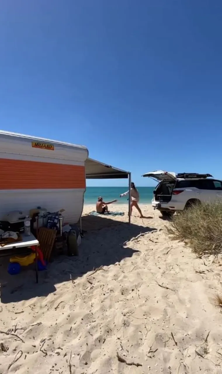 Ovaj par u&scaron;tedio je 9000 eura na smje&scaron;taju, a pogledajte kako to izgleda iznutra