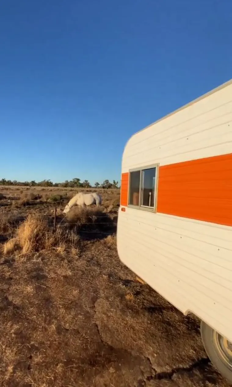 Ovaj par u&scaron;tedio je 9000 eura na smje&scaron;taju, a pogledajte kako to izgleda iznutra