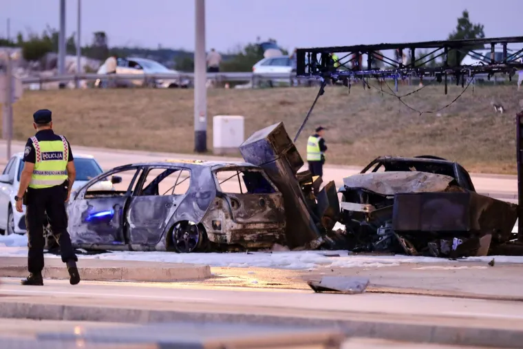 Pogledajte stravične scene na benzinskoj postaji. Ozlijeđeni se bore za život