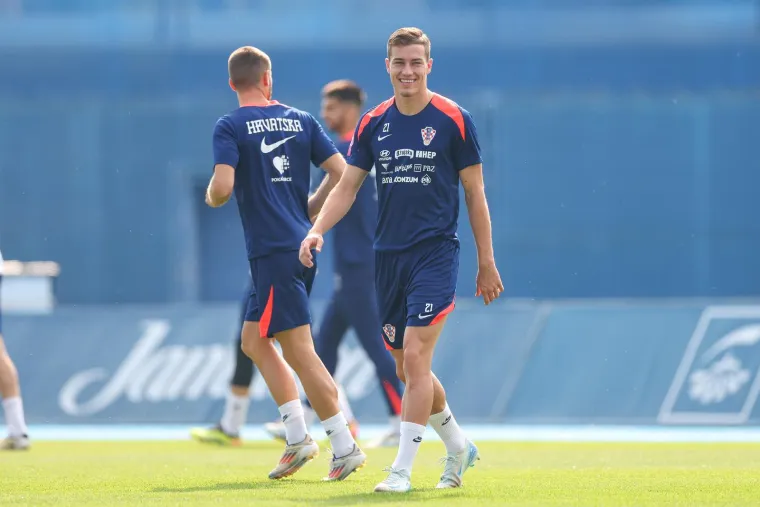Sjajno raspoloženje pred težak okršaj u Portugalu: Neuništivi Modrić predvodi i nova lica