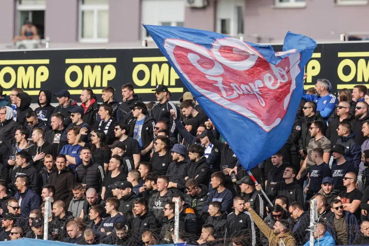 Ne&scaron;to se pokreće: U centar grada stigli su bageri i krenuli u ru&scaron;enje kultnog restorana