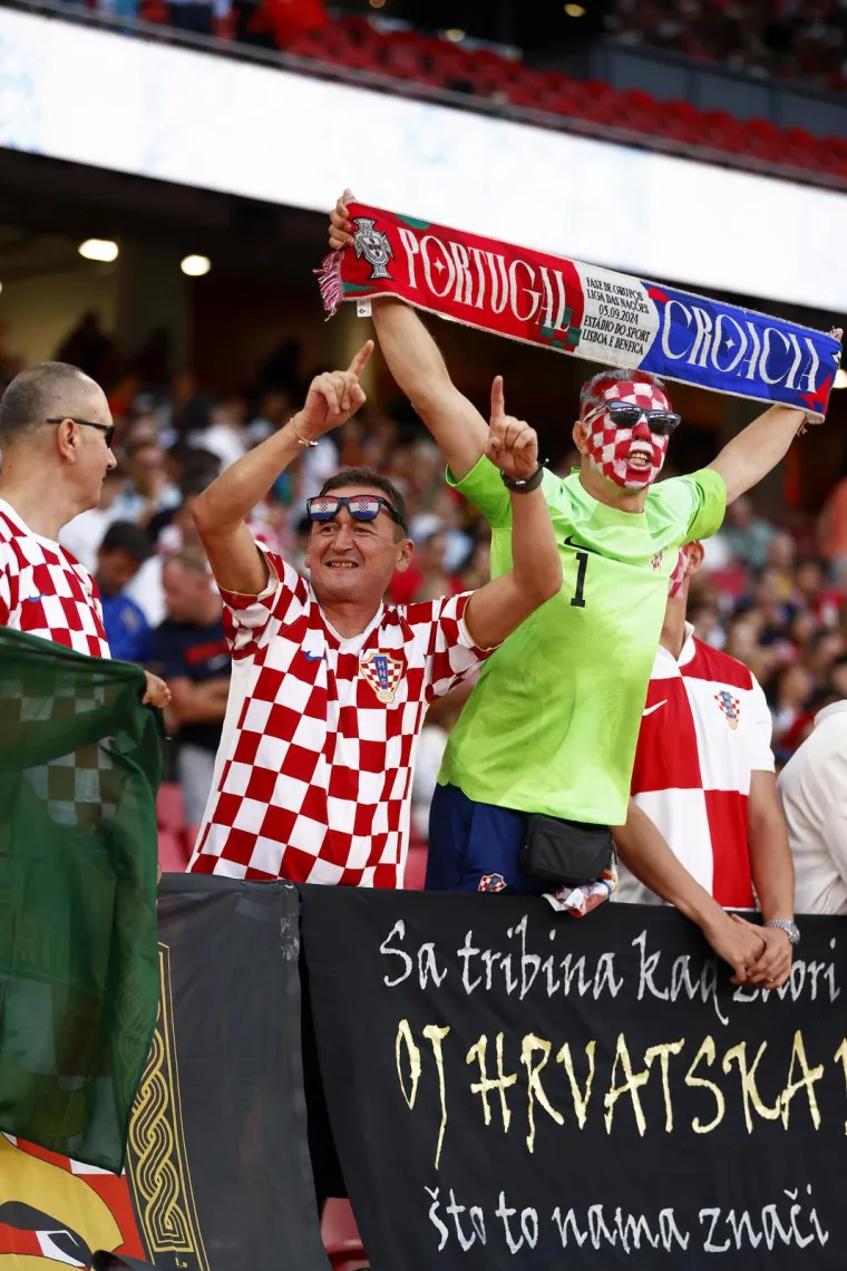 Podr&scaron;ka navijača nije izostala ni u Portugalu: Hrvatske boje ponosno su sjale i na Luzu