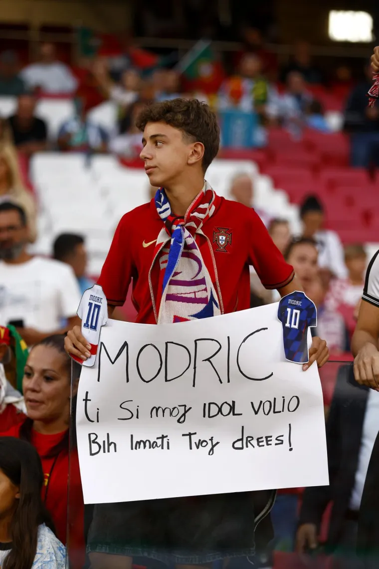 Podr&scaron;ka navijača nije izostala ni u Portugalu: Hrvatske boje ponosno su sjale i na Luzu