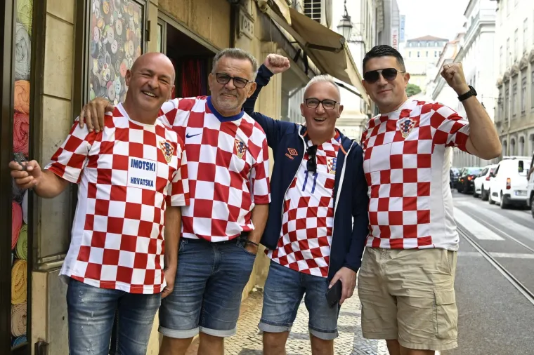 Podr&scaron;ka navijača nije izostala ni u Portugalu: Hrvatske boje ponosno su sjale i na Luzu