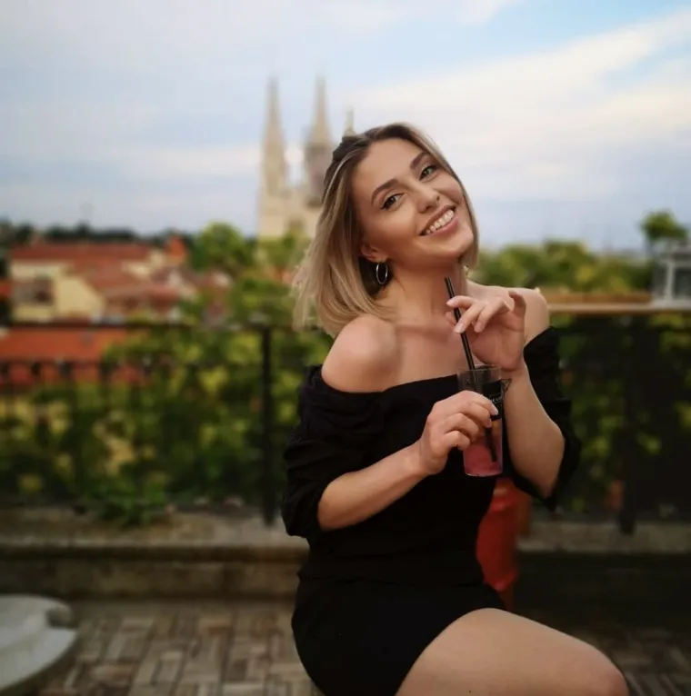 Sjećate li se simpatične Emily iz 'Gospodina Savršenog'? Evo gdje je danas i što radi