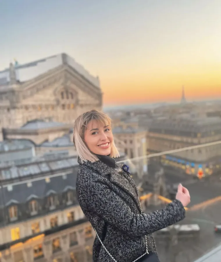 Sjećate li se simpatične Emily iz 'Gospodina Savr&scaron;enog'? Evo gdje je danas i &scaron;to radi